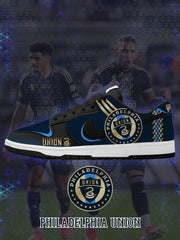 Philadelphia V.1 Custom Court-Low Sneakers